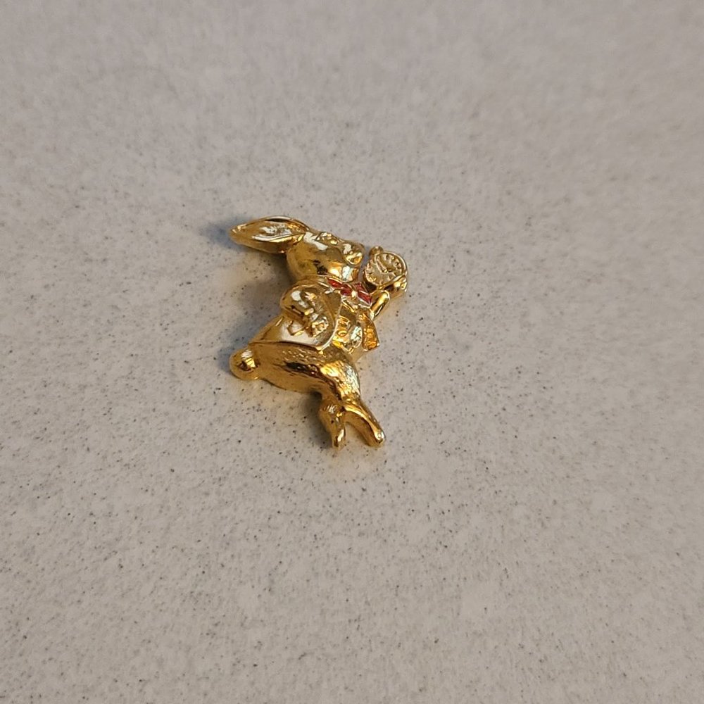 Gold Rabbit Pendant - Picture 3 of 7
